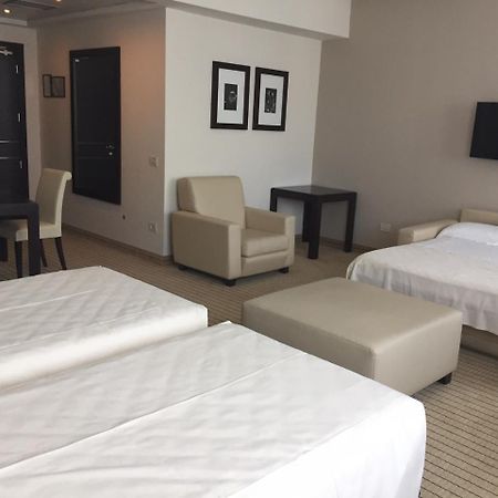 Hotel & Residence Вилла-Бартоломея Экстерьер фото
