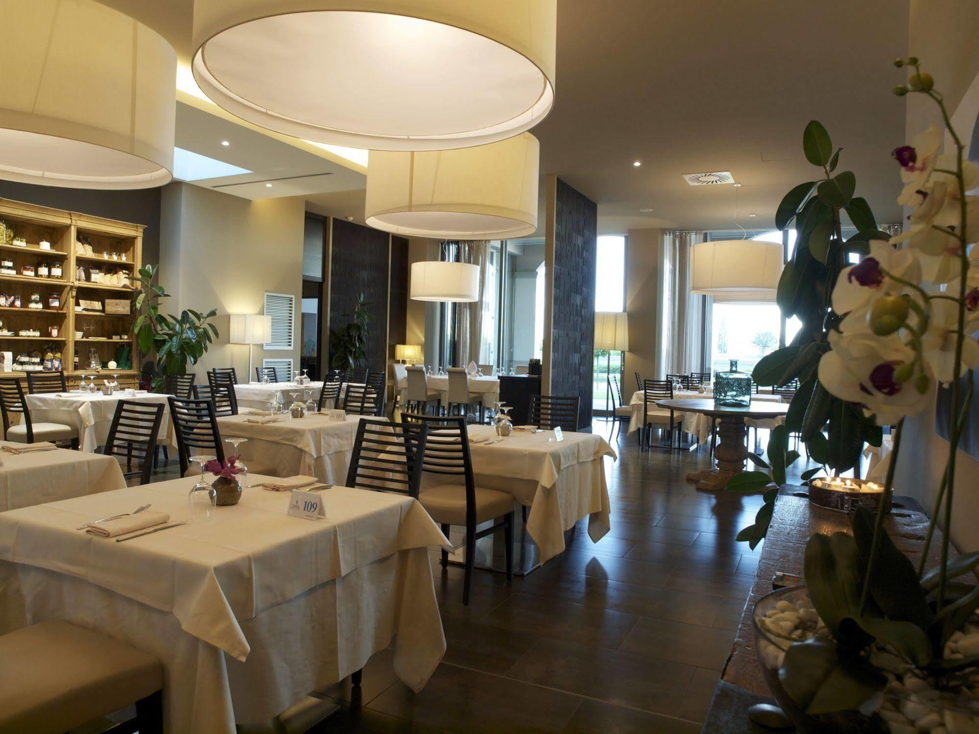 Hotel & Residence Вилла-Бартоломея Экстерьер фото